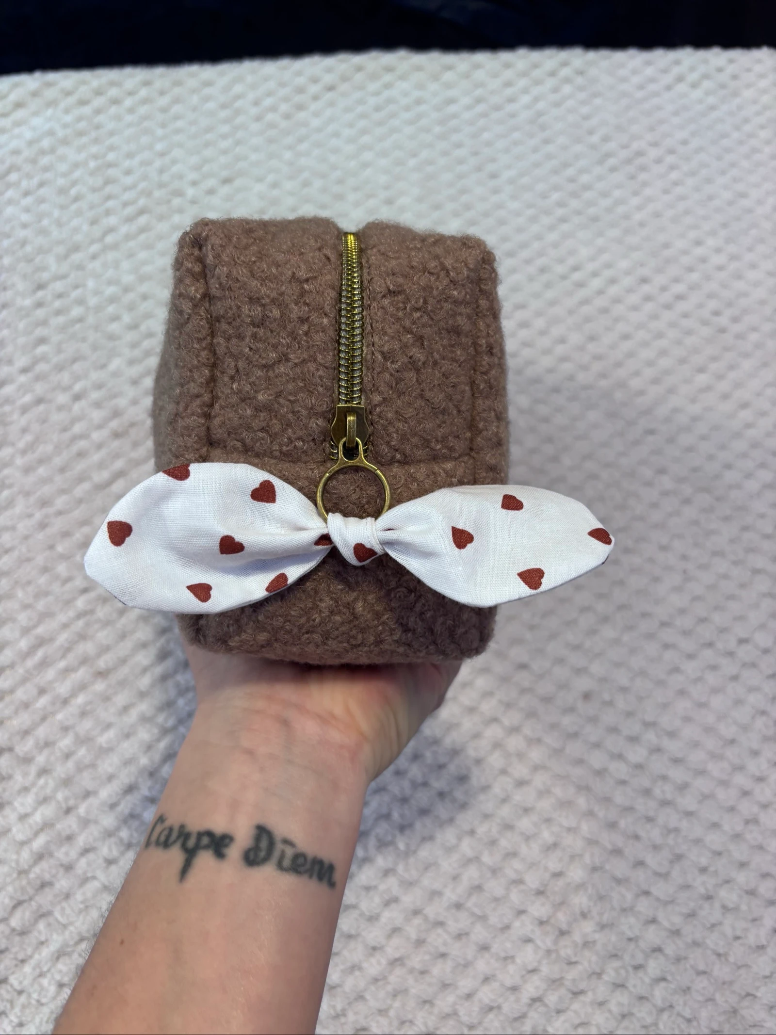 Handmade Apricot Ribbed Velvet Book Pouch – photo 10